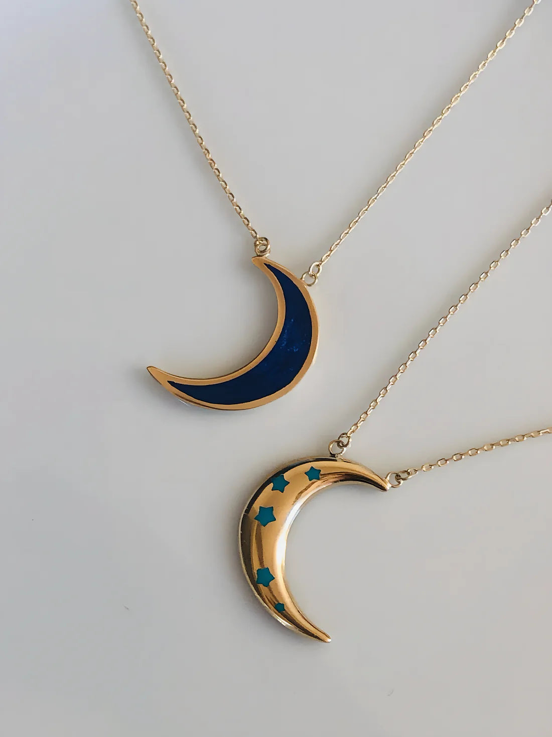 Moon and stars 18k gold necklace