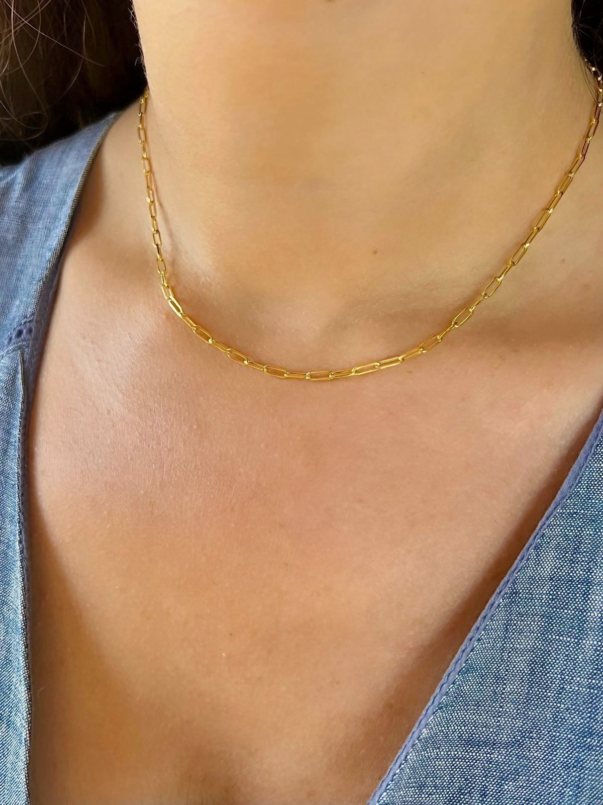 18K paperclip necklace in a dainty Italian style