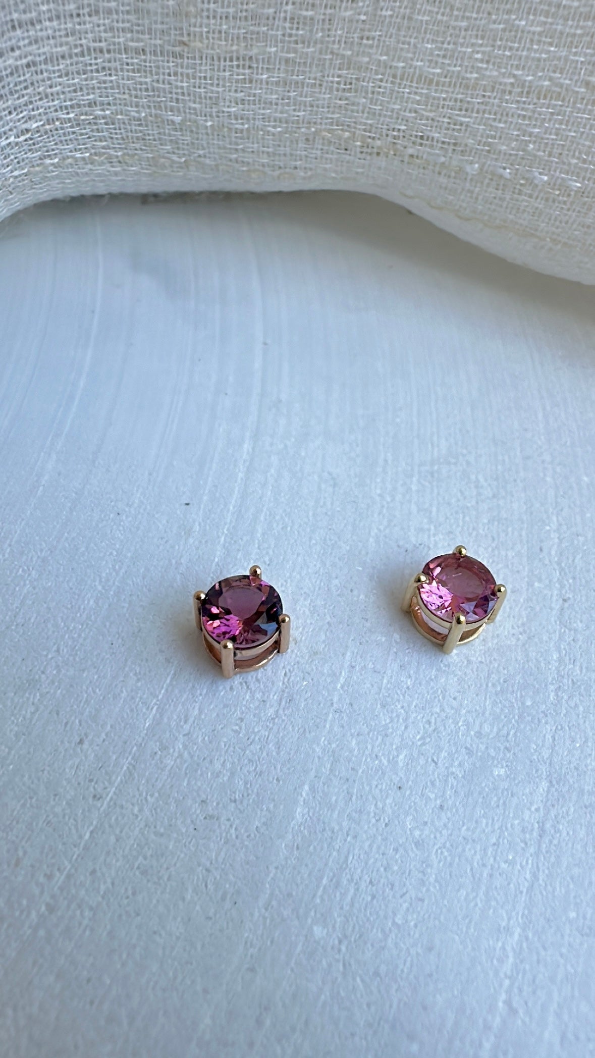 Round pink tourmaline slide-through pendant, hand-set in 18K solid gold | Yasmin Nabulsi Fine Jewelry