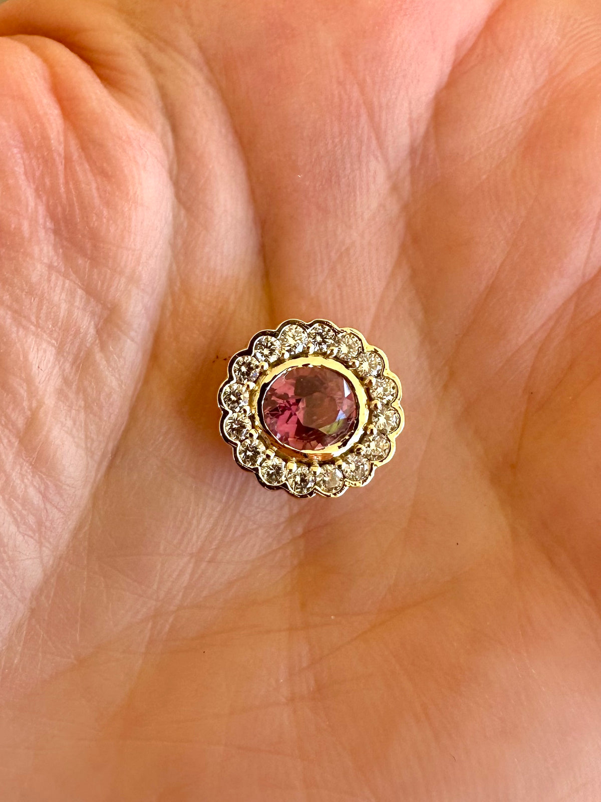 Slide-through oval halo pendant with side openings for chains up to 1.8 to 2mm thick