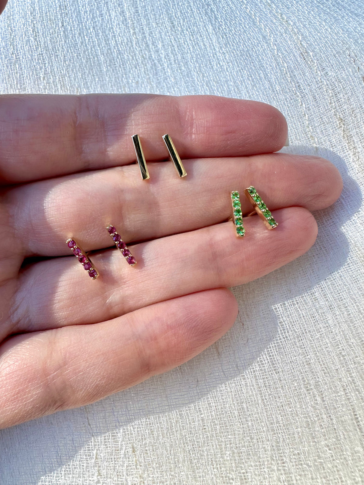 18K gold bar stud earrings, sold as a pair