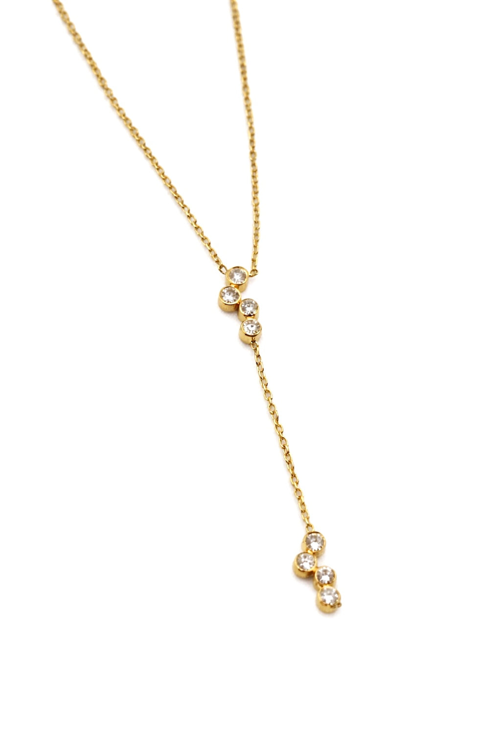 Y necklace in 18K gold, with 0.3 carats of lab diamonds set in bezels