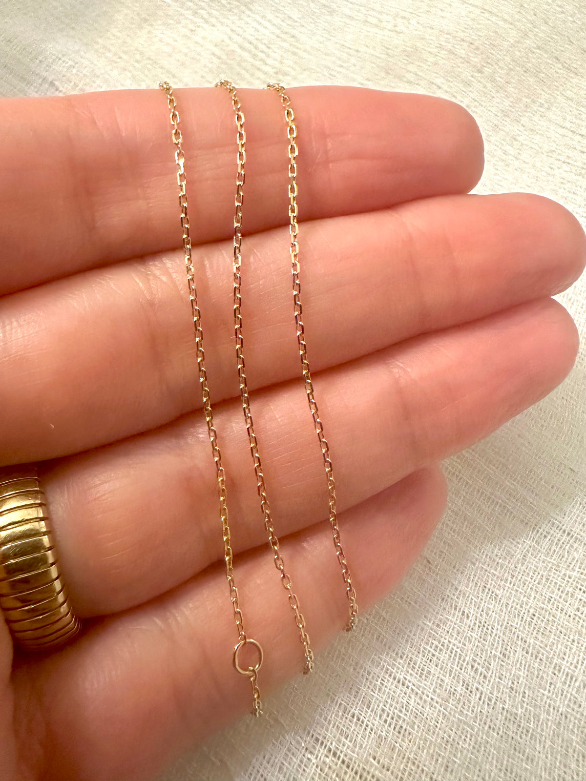 18K gold cable chain, 0.9mm wide, dainty yet sturdy | Yasmin Nabulsi Fine Jewelry
