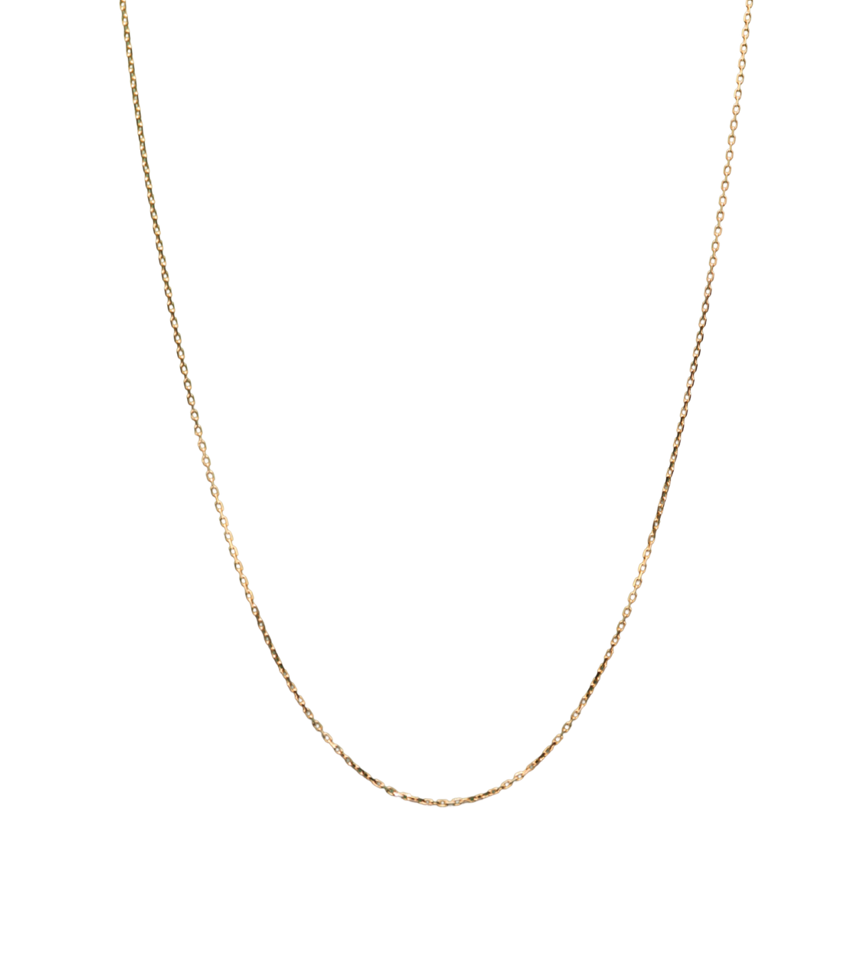 Close view of the 0.9mm 18K gold cable chain links