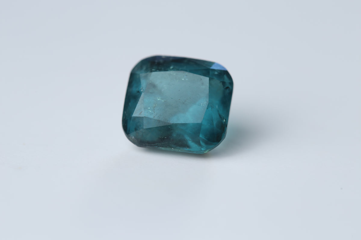 Cushion-cut indicolite tourmaline gemstone, 9.67 carats, green-blue and transparent | Yasmin Nabulsi Fine Jewelry