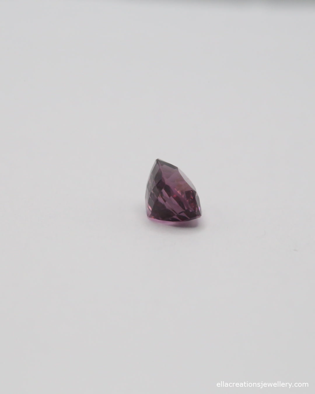 Purple spinel cushion mixed cut, 6.44 x 5.26 x 4.42 mm