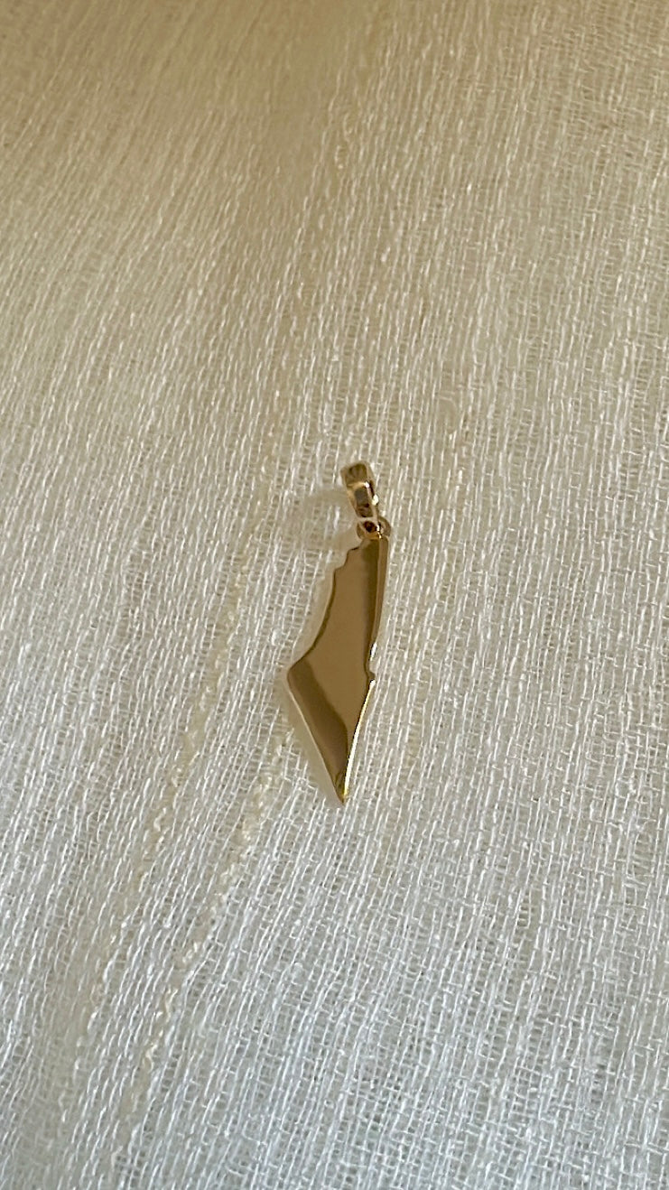 Palestine map pendant in polished 14K solid yellow gold | Yasmin Nabulsi Fine Jewelry