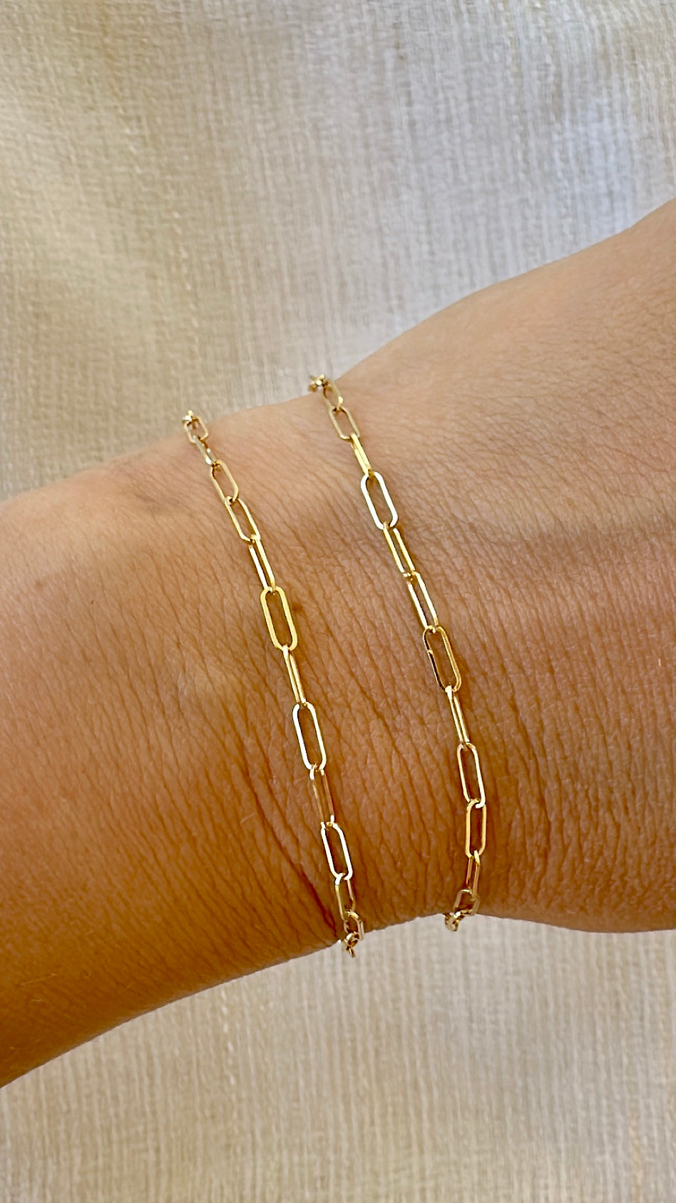 Paperclip bracelet with 6.1 by 2.2mm solid links