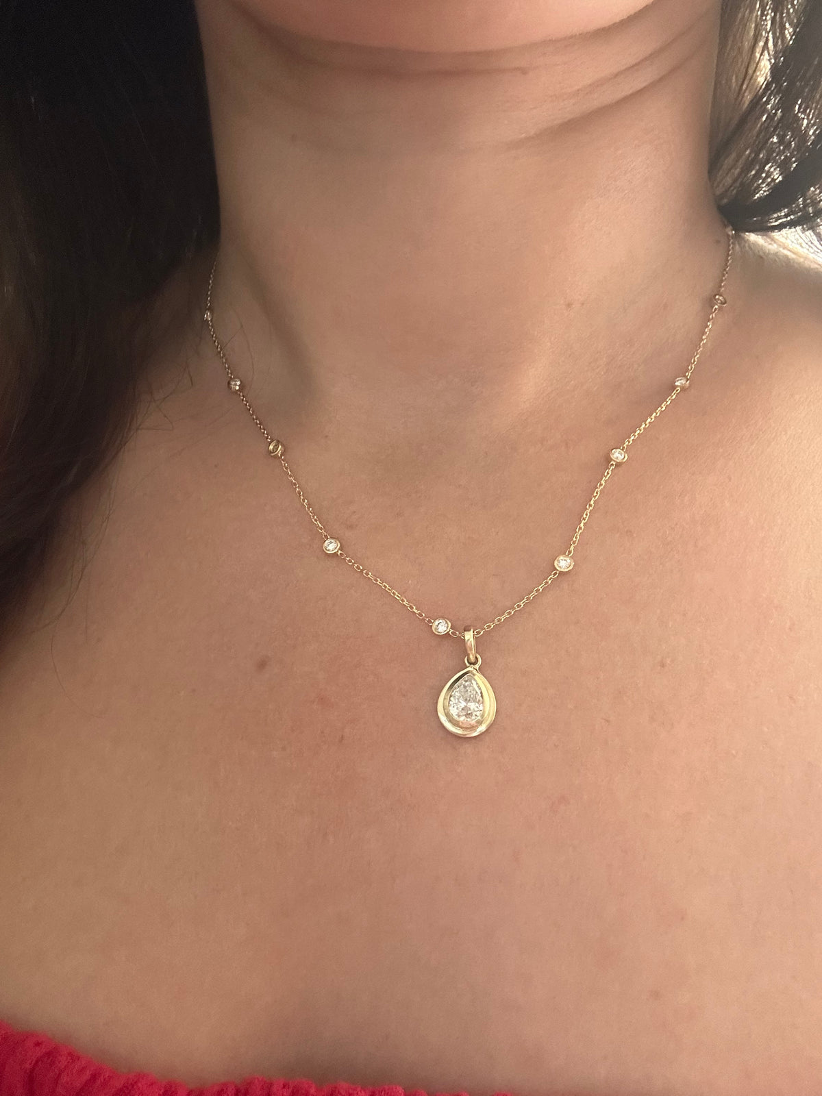 Pear lab diamond pendant, 11mm high and 17mm with bail
