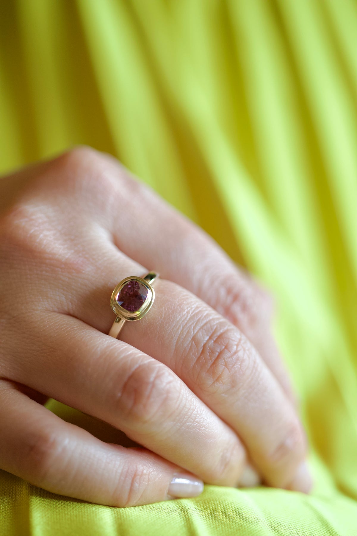 14K Double Bezel Gemstone Ring