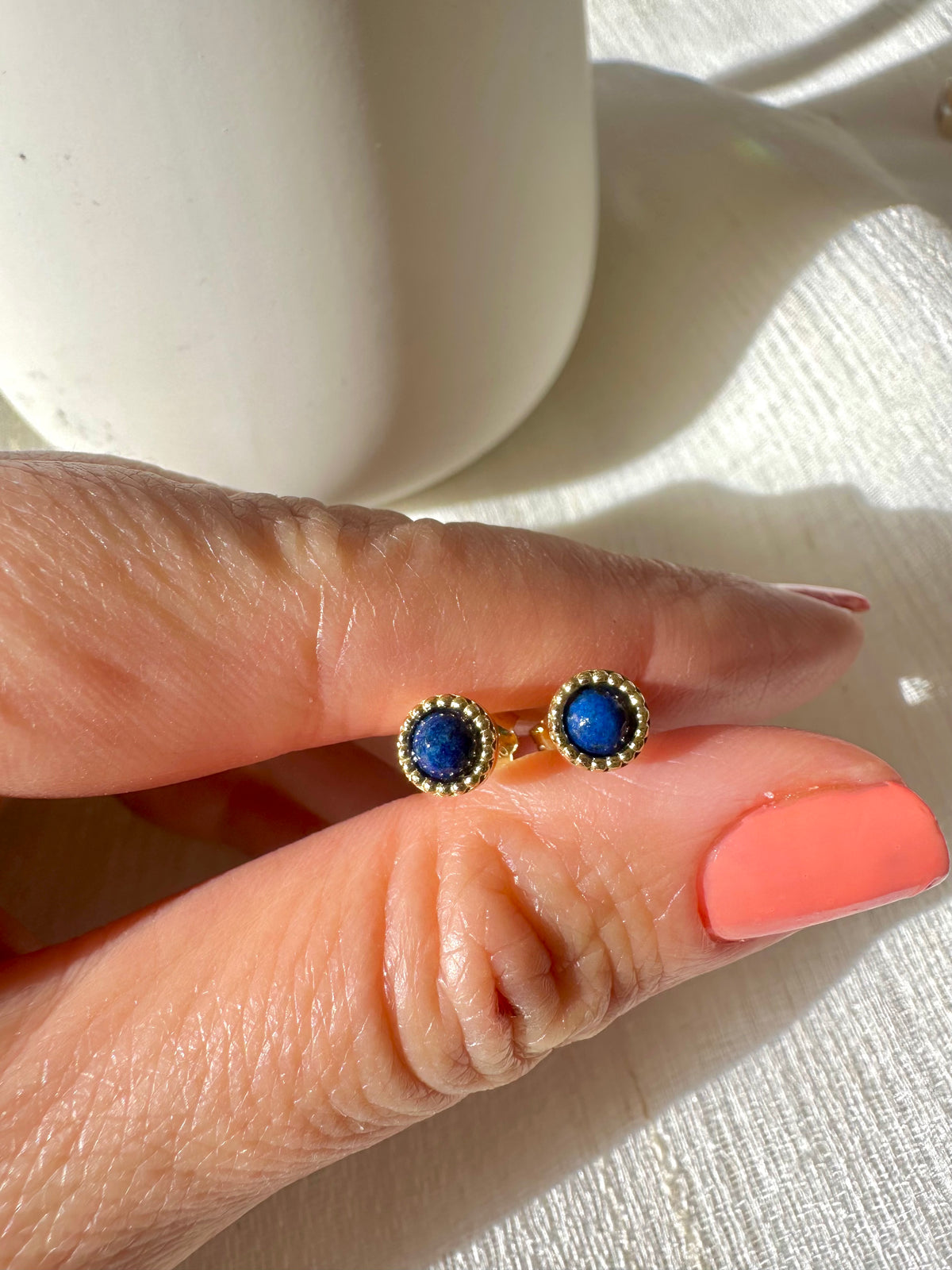 Lapis lazuli cabochon stud earring, 4mm stone in a gold bezel
