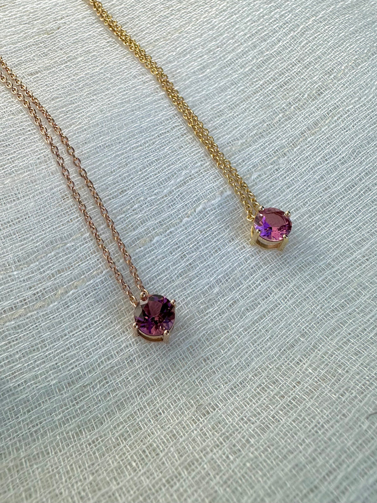 18K solid gold cable chain with a spring clasp