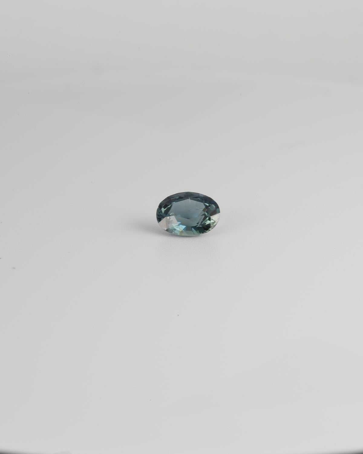 Natural unheated teal sapphire, mixed oval, 0.73ct