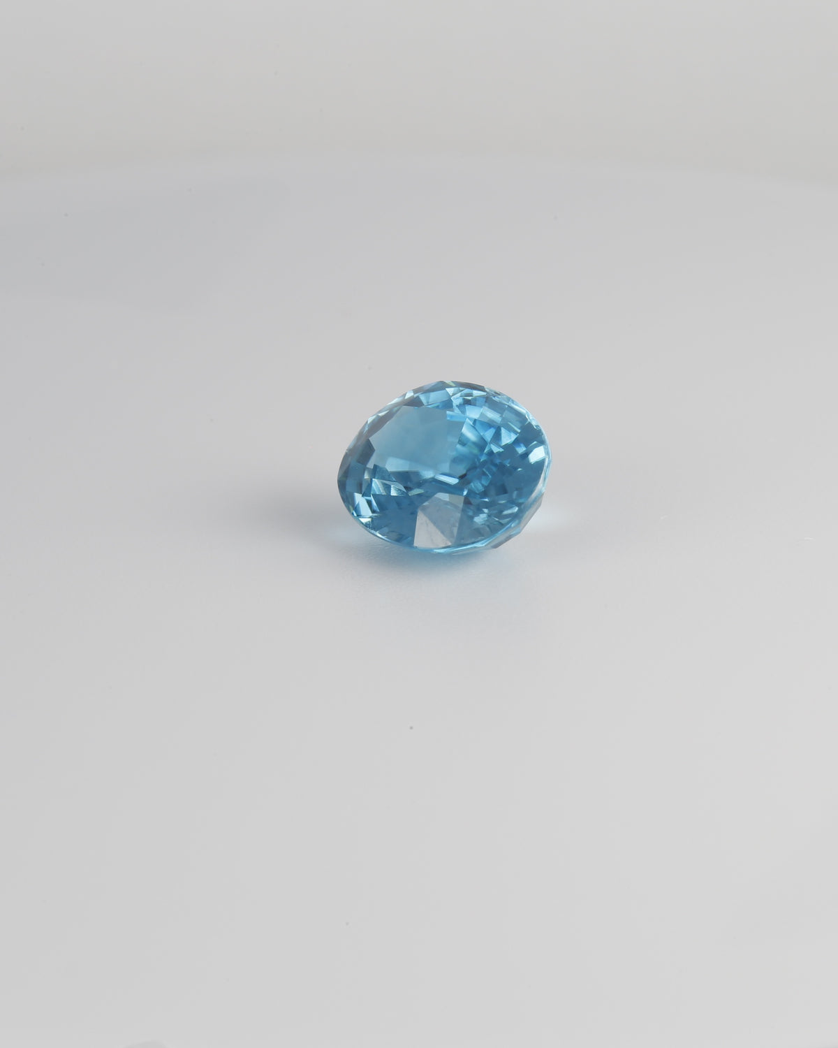 Natural blue zircon, 4.99 carats, 10.8 x 8.4mm | Yasmin Nabulsi Fine Jewelry