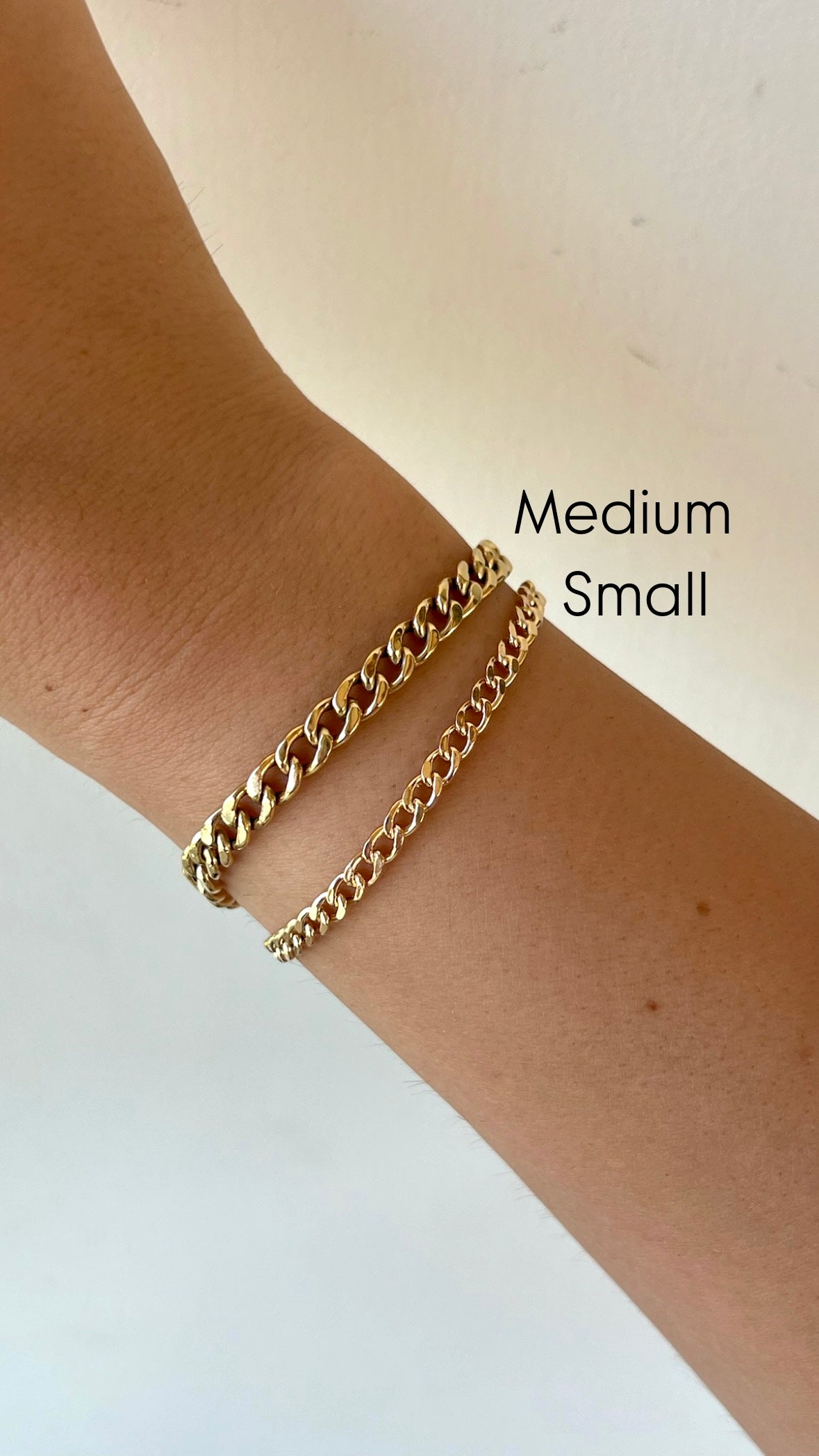 18K gold Cuban link bracelet in 4.5mm medium width